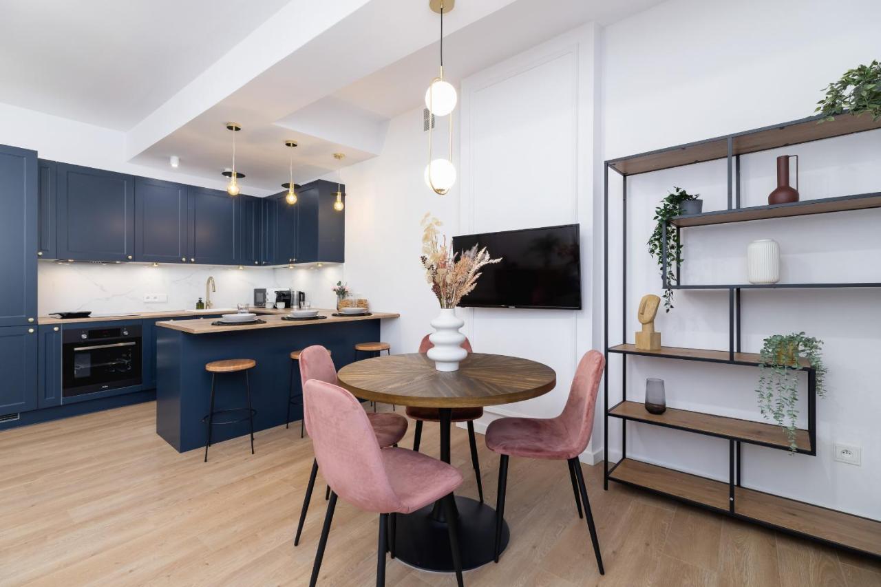 Old Town Dluga 48 Family By Renters Apartment Krakow